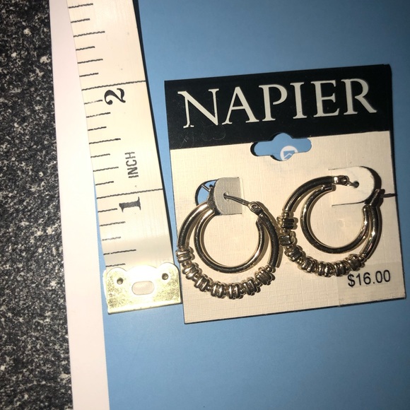 Napier earrings new with tags NWT - Picture 4 of 13